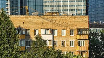 Собянин назвал число проживающих в предаварийном жилье москвичей