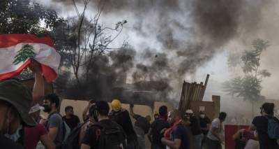 Свыше 700 человек пострадали в ходе беспорядков в Бейруте