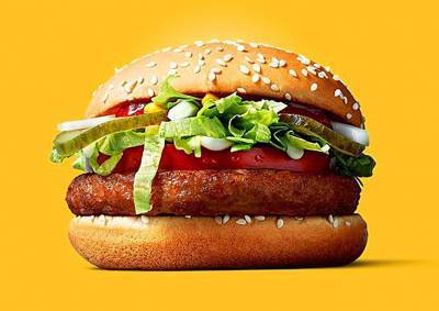 McDonald's начнет готовить бургер для веганов
