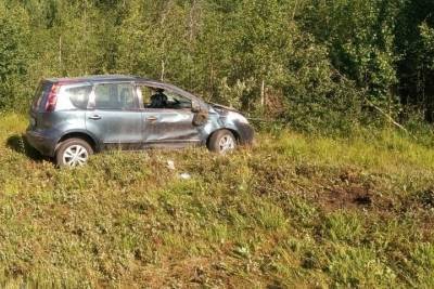 В Карелии в перевернувшемся автомобиле пострадали две женщины