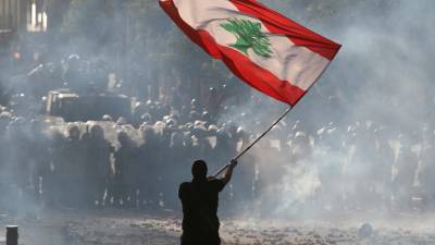 «Заслуживают лидеров, которые будут прислушиваться»: посольство США заявило о праве ливанцев на «мирный протест»