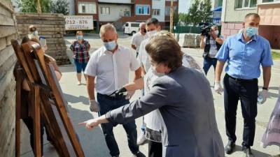 Губернатор Югры вместе с жителями оценила проект инициативного бюджетирования в Сургутском районе