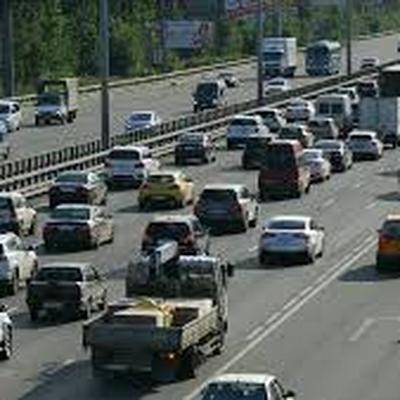 ДТП с грузовиком и Газелью на 103-м км МКАД в районе Щелковского шоссе в Москве