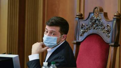 У Зеленского рассказали об условиях посещения Украины крымчанами