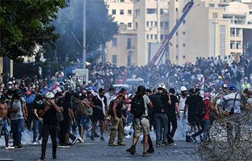 Протестующие в Бейруте заняли здания нескольких министерств