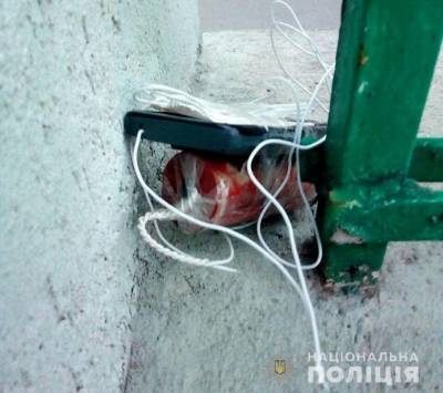 В Киеве у входа в офис ОПЗЖ обнаружено и обезврежено самодельное взрывное устройство