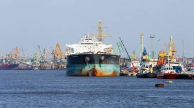 В акватории Клайпедского порта произошел разлив нефтепродуктов
