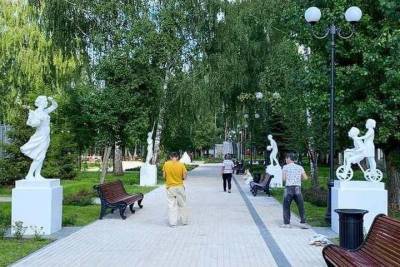 В казанский парк у ДК им.Саид-Галиева вернули скульптуры в советском стиле