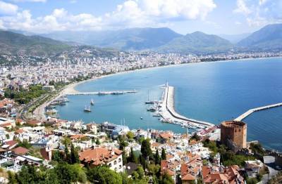 Возобновляются полеты из России в курортные города Турции