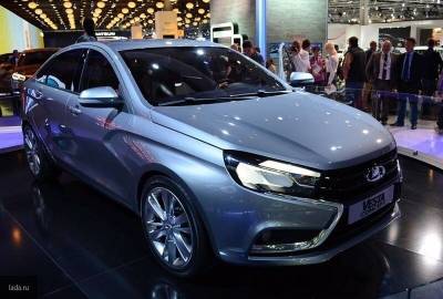 Владелец LADA Vesta рассказал о "подмене" российского автомобиля