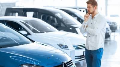 Эксперт: какие автомобили выгоднее покупать в Израиле - гибридные или дизельные