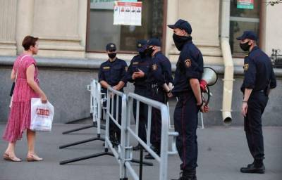 В Минске происходят стычки протестующих с полицией – СМИ