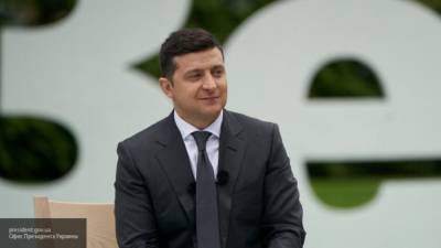Украинцы все меньше доверяют Зеленскому и депутатам Рады
