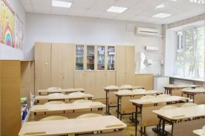 Школы ДНР отказались от обязательного изучения украинского языка - Известия