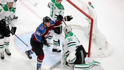 Три очка Гурьянова не спасли «Даллас» от поражения от «Колорадо» в матче плей-офф НХЛ