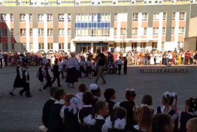 Новая краснодарская школа на Красных Партизан впервые открыла двери ученикам