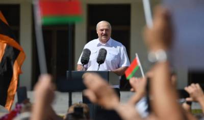 Война санкций: Лукашенко устроит странам Балтии "показательную порку"