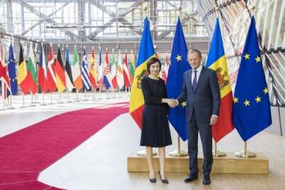 Выборы президента Молдавии: Евросоюз делает ставку на Санду