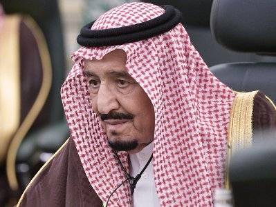 Король Саудовской Аравии отправил в отставку командующего ВС по подозрению в коррупции