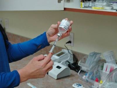 Вакцинацию против гриппа прошли уже 35 тысяч жителей Алтайского края