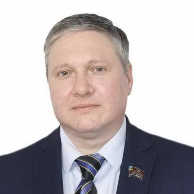 Суд восстановил в ХМАО депутата, которого по требованию Комаровой лишили мандата