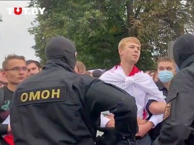 В Минске начались задержания студентов, вышедших на акцию протеста