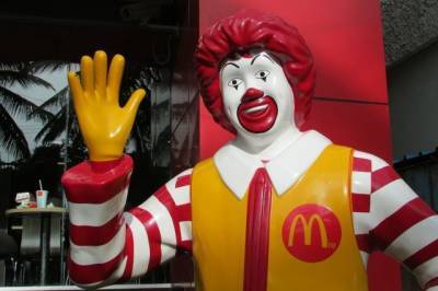 Более 50 темнокожих бизнесменов подали иск к McDonald's из-за дискриминации