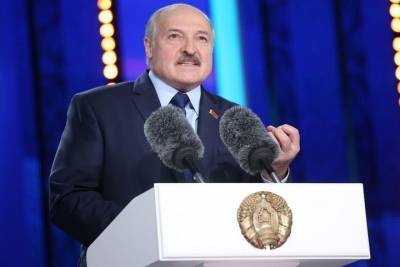 Лукашенко пригрозил закрыть границы для западных стран