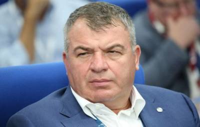 Сердюков сообщил, что долги ОАК превышают 500 млрд рублей