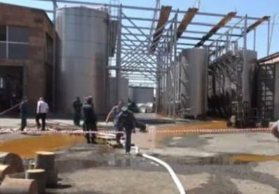 Взрыв и пожар на коньячном заводе в Армении: есть погибшие
