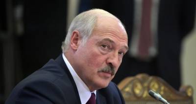 Лукашенко рассказал о закрытии границ с Западом и "вякающих" прибалтах