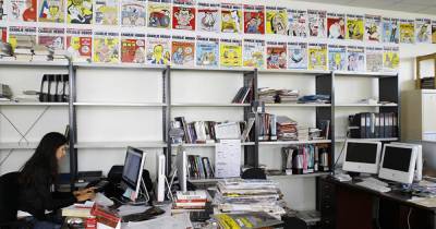 "Шарли эбдо" переиздала спровоцировавшие теракт карикатуры