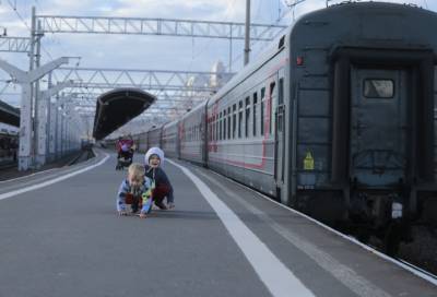 В честь 5-летия запуска пригородных поездов «Ласточка» пассажиры получат подарки