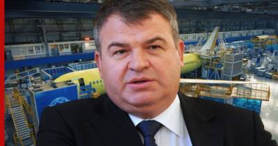 Сердюков заявил о долгах ОАК на 530 млрд рублей