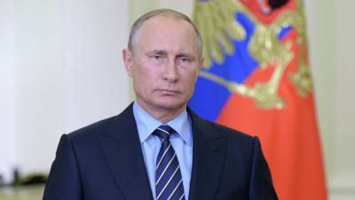 Путин назвал «переписыватилей» истории коллаборационистами