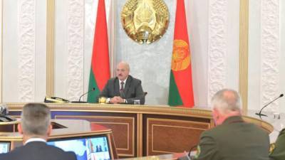 Лукашенко о санкциях стран Балтии: Им дали команду "фас", они и "вякнули из-под забора"