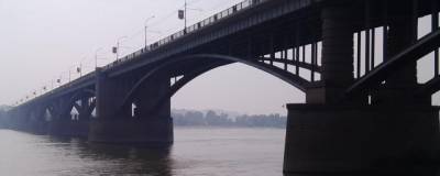 На Октябрьском мосту в Новосибирске начнется реконструкция дамбы