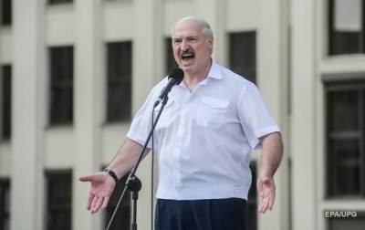 Лукашенко заявил, что власть его не беспокоит