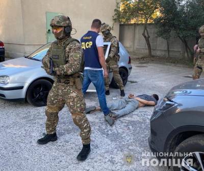 Угрожали убийством детей: в Харькове обезвредили опасную банду