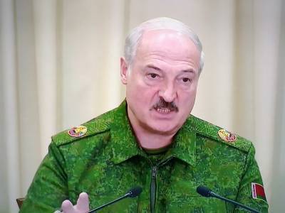 Лукашенко заявил, что лидер белорусских католиков выезжал в Польшу за "заданием"