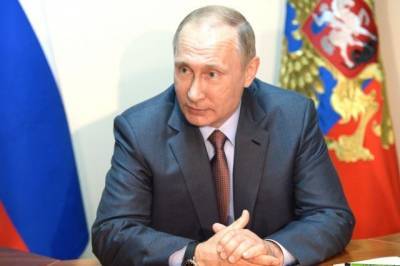 Путин выступил с обращением к школьникам и студентам