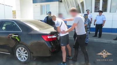 Появилось видео угона инкассаторского фургона в Крыму