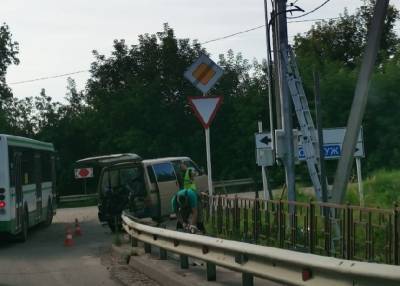 В Смоленске на месте смертельного ДТП устанавливают светофор