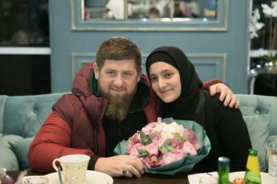 Дочь Кадырова стала первым первым заместителем министра культуры Чечни