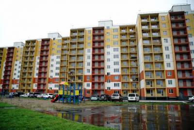 Жильцы обрушившегося дома в Хабаровске получают ключи от новых квартир