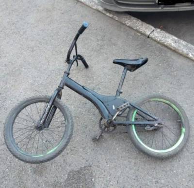 В Кургане во дворе дома сбили 10-летнего мальчика на велосипеде