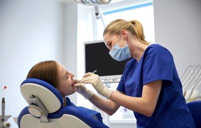 Стоматолог в период карантина заметил странности у пациентов