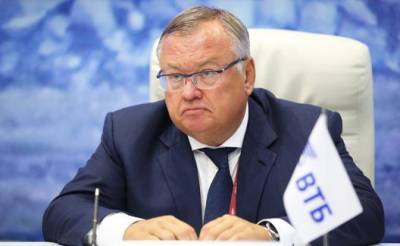 В. Жуковский: Полстраны живет на 200 евро, а власть думает, как остаться у кормушки