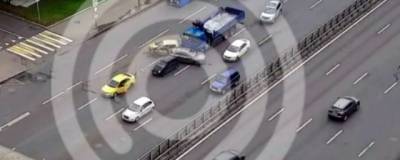 На Третьем транспортном кольце в Москве произошло ДТП с участием пяти авто