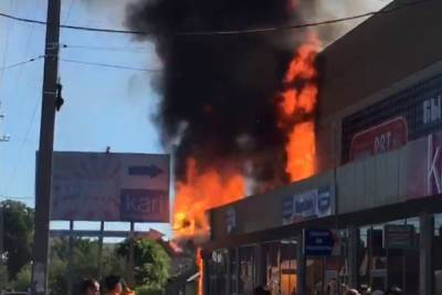 В Брюховецкой сгорел крупный магазин электротехники